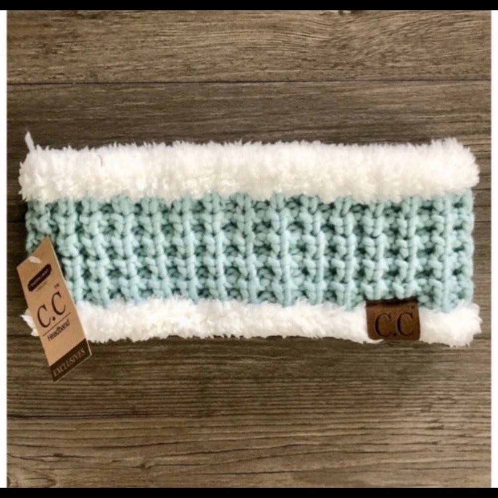 SHERPA LINED HEAD BANDS! ONLY 1 SEA GREEN LEFT!